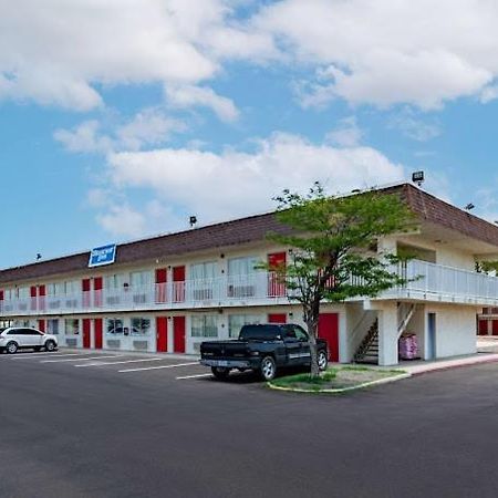 Rodeo Inn Пекос Экстерьер фото