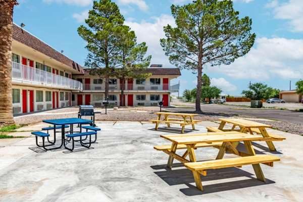 Rodeo Inn Пекос Экстерьер фото